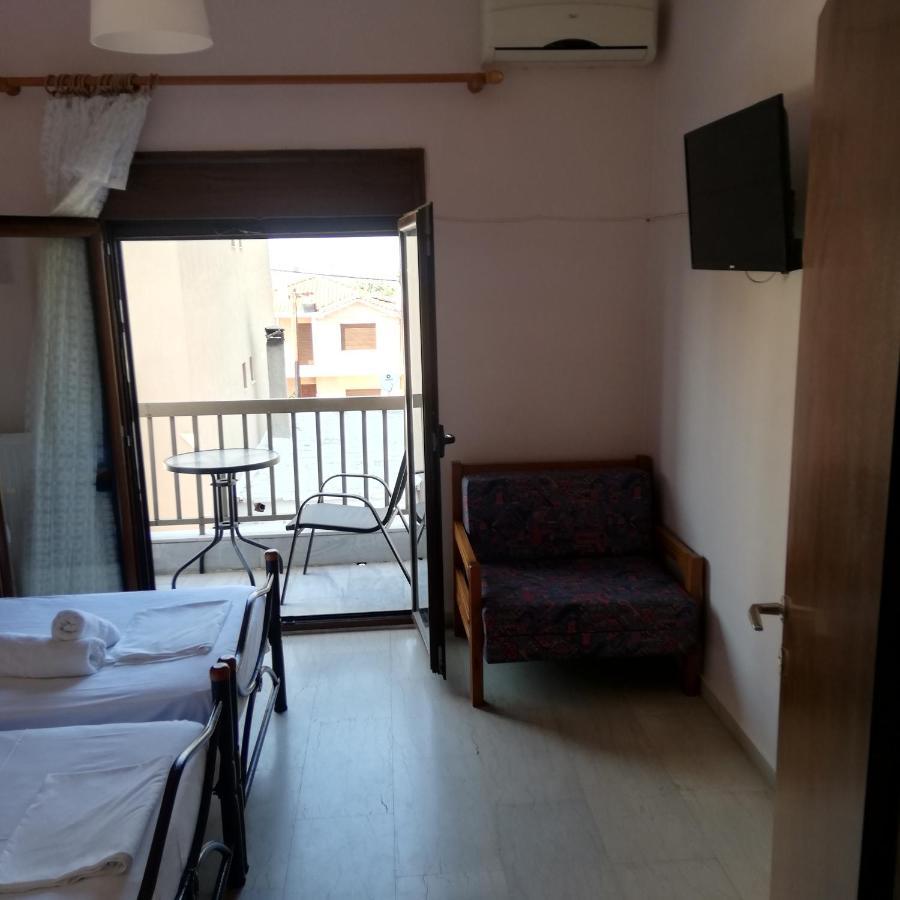 P.A.G Apartments Nea Roda Ngoại thất bức ảnh